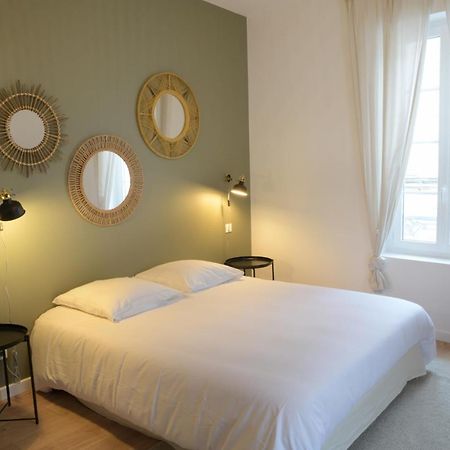 T3 De Charme Situe En Hyper Centre Avec Wifi, Linge, Draps, Savons Et Serviettes Fournis Cognac Exterior foto