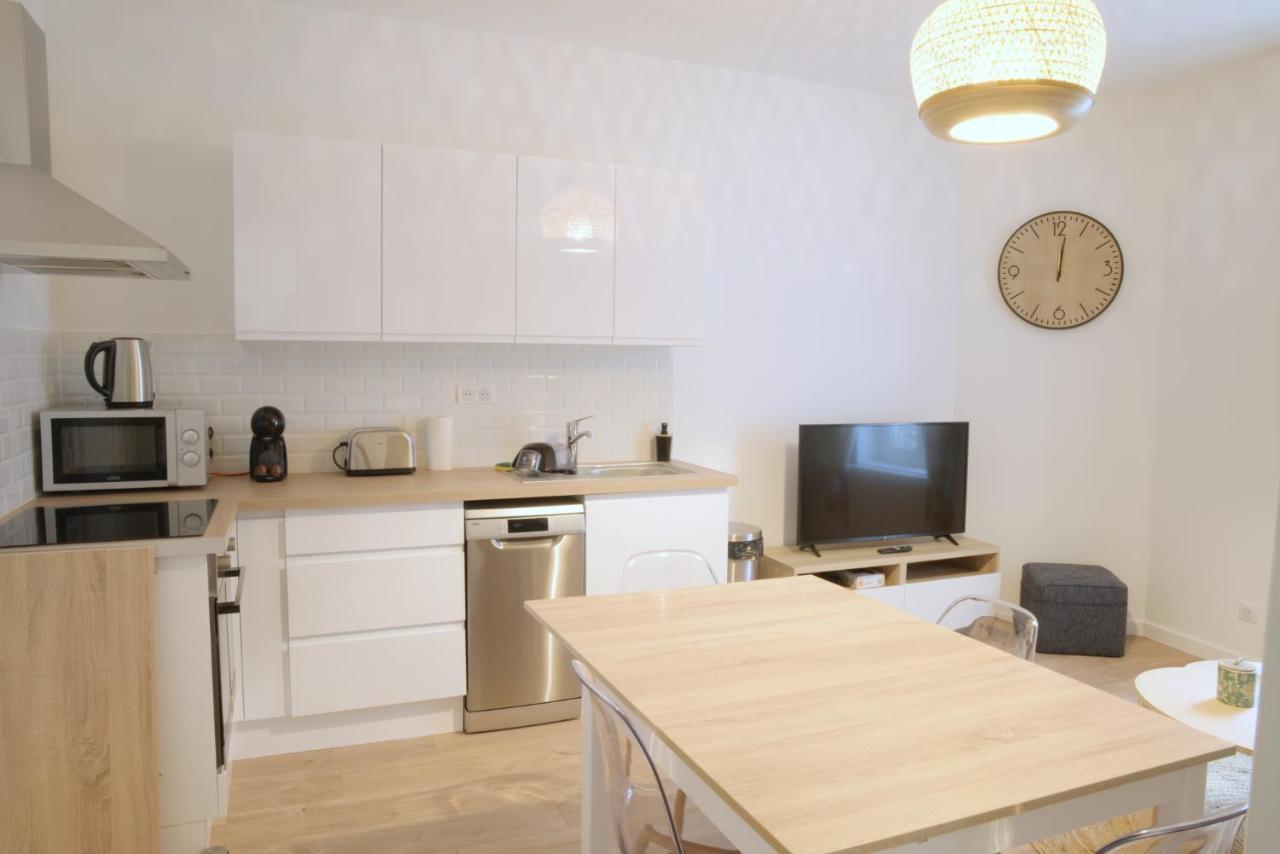 T3 De Charme Situe En Hyper Centre Avec Wifi, Linge, Draps, Savons Et Serviettes Fournis Cognac Exterior foto
